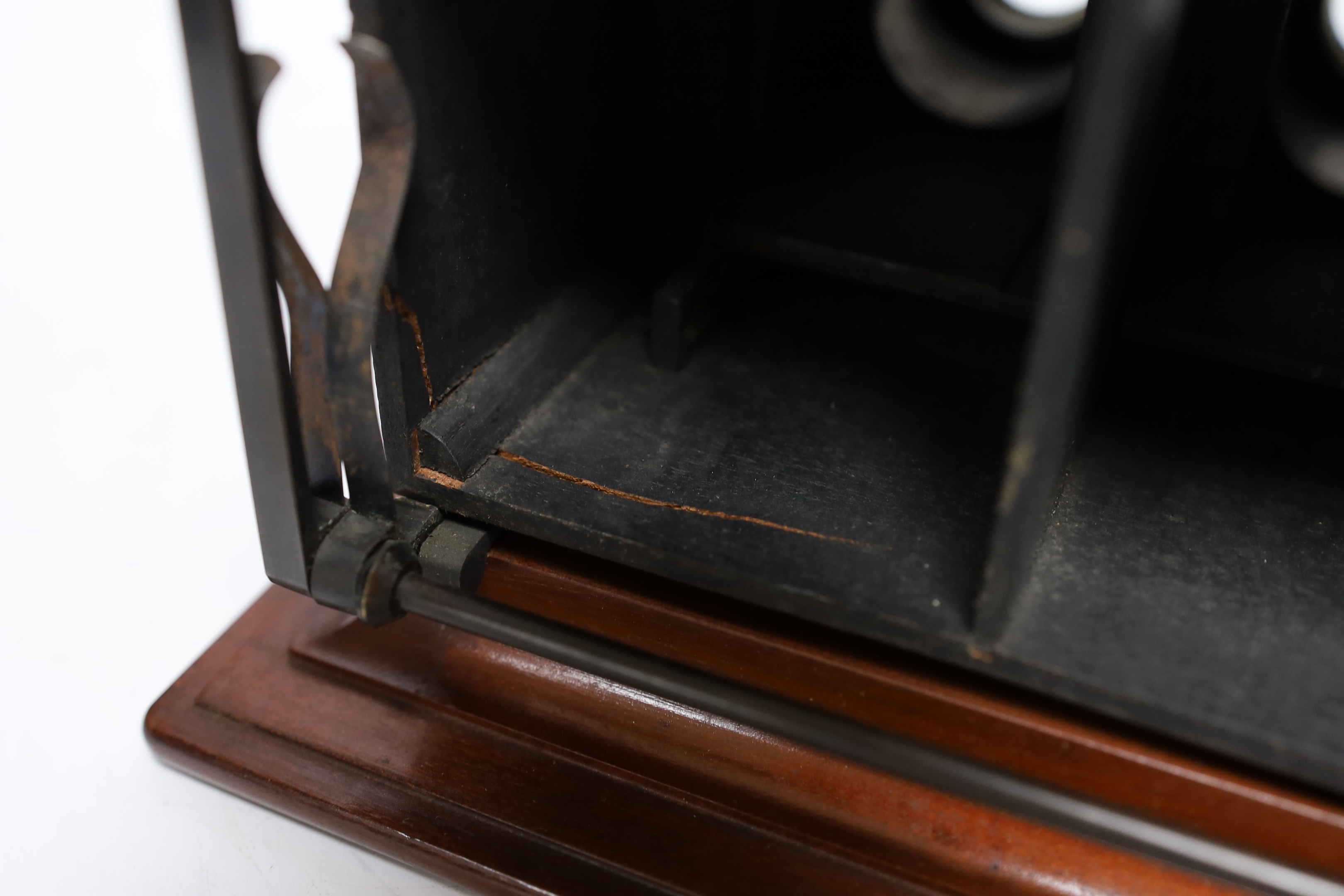 A Smith, Beck & Beck mahogany and brass stereoscope, c. 1860, 20.5cm x 18.5cm x 13.5cm (a.f.)